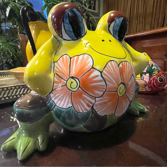 Mexico Other - Large Frog Rana Talavera Planter Indoor or Outdoor Ceramic Planter